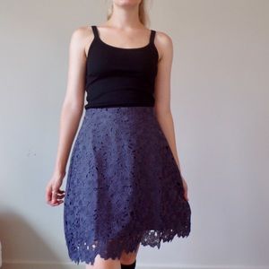 😇 NWOT Periwinkle Grey LOFT Petite Floral Skirt